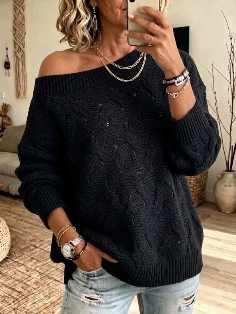High-neck Raglan Knit Sweater With Contrasting White Trim