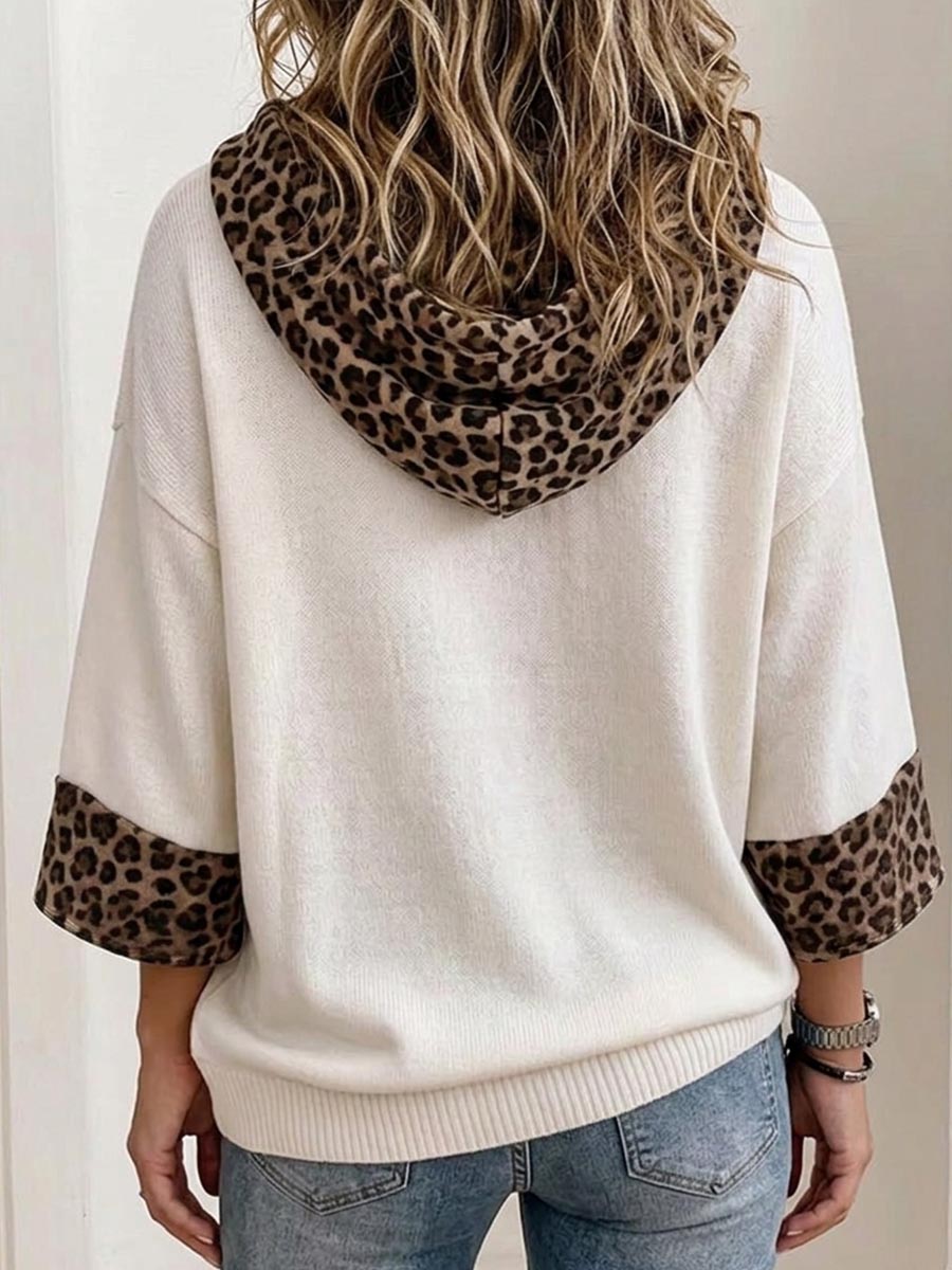 Women's Christmas Tree Graphic Hoodie With Leopard Print Contrasts